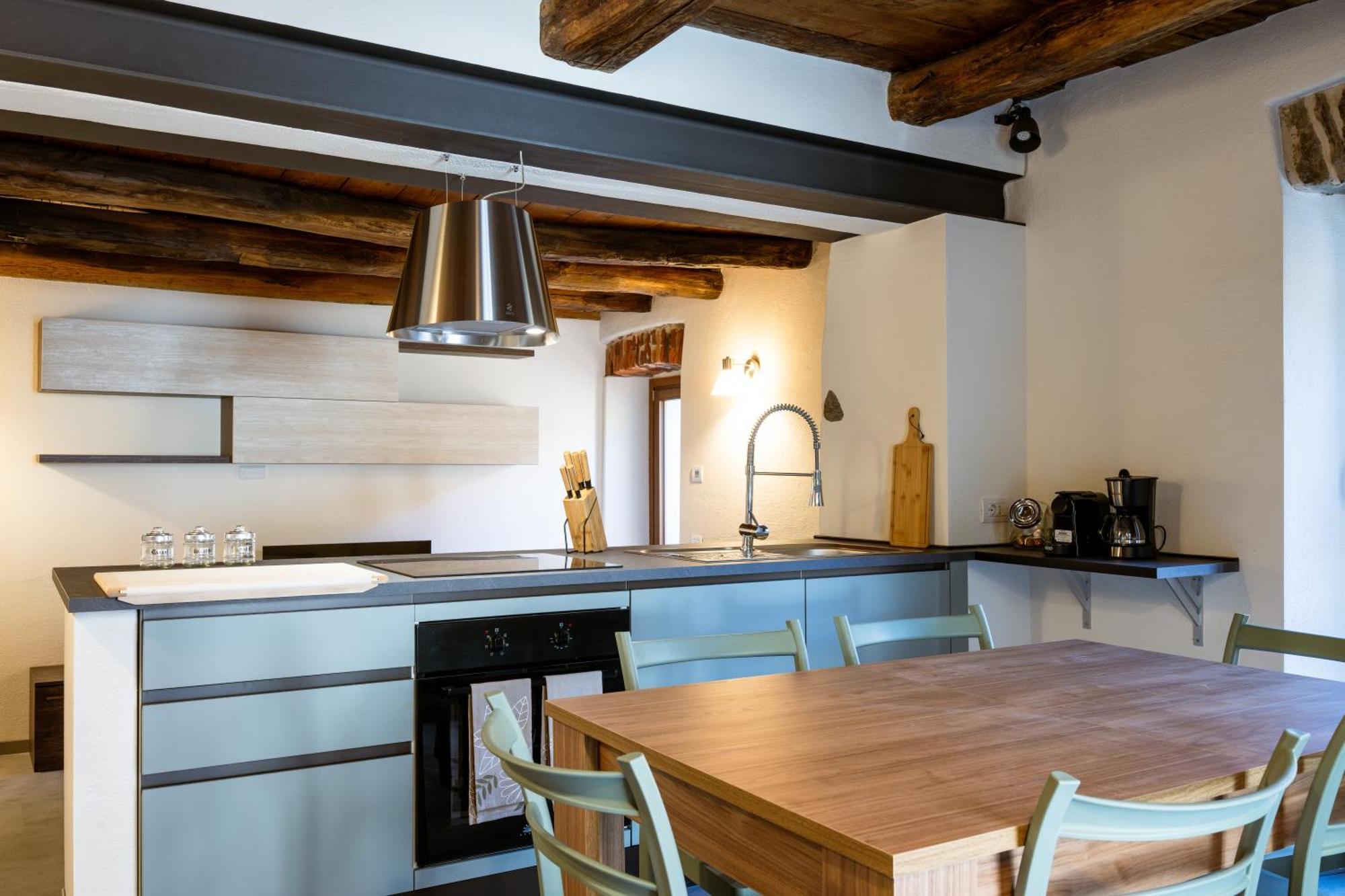 Casa Sina -la Nel Borgo * Massino Visconti