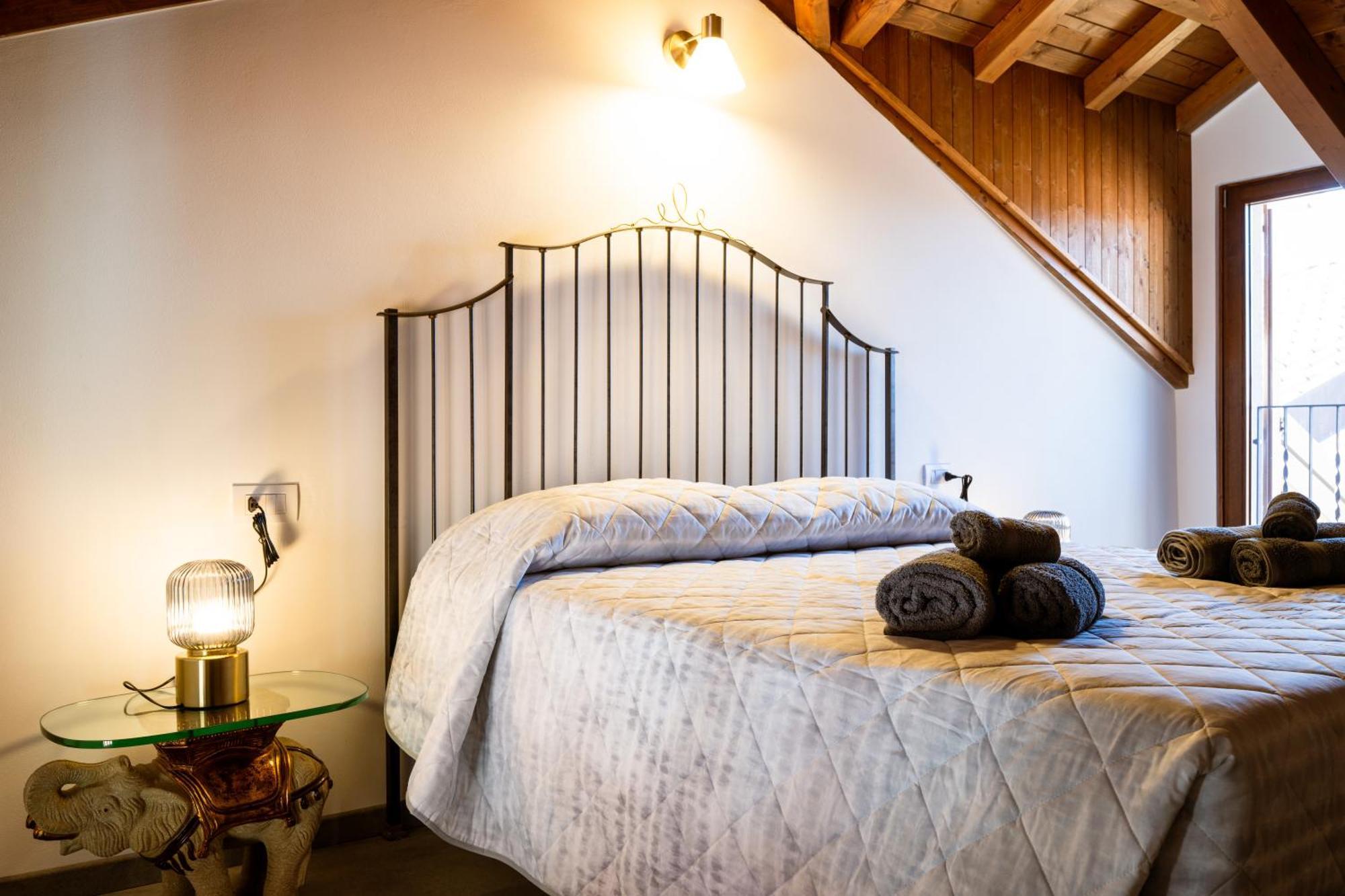 Casa Sina -la Nel Borgo Ferienhaus Massino Visconti