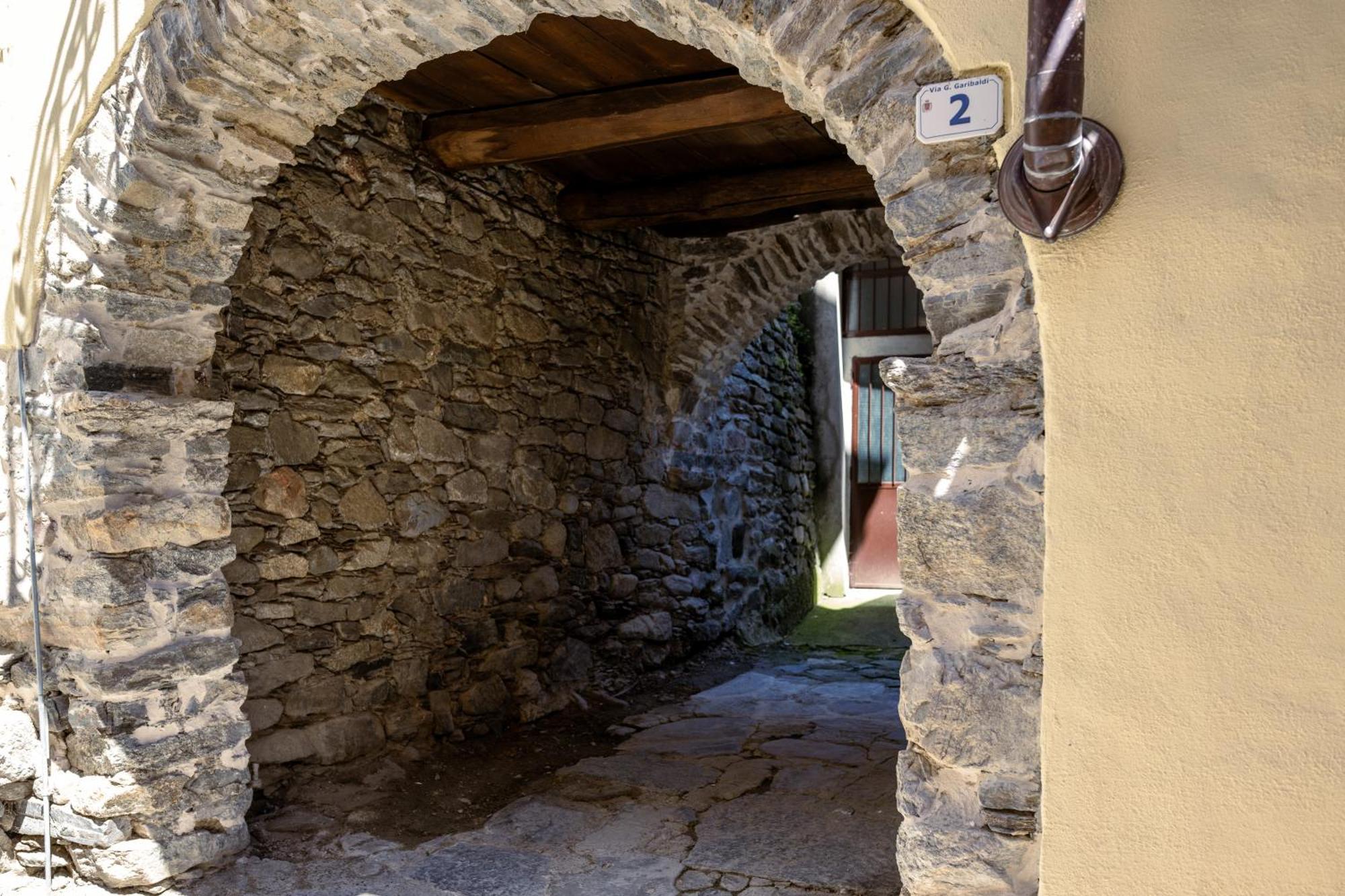 Casa Sina -la Nel Borgo Ferienhaus